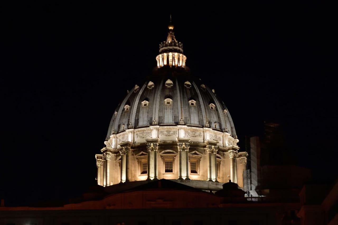 San Pietro Moonlight Luxury Apartamento Roma